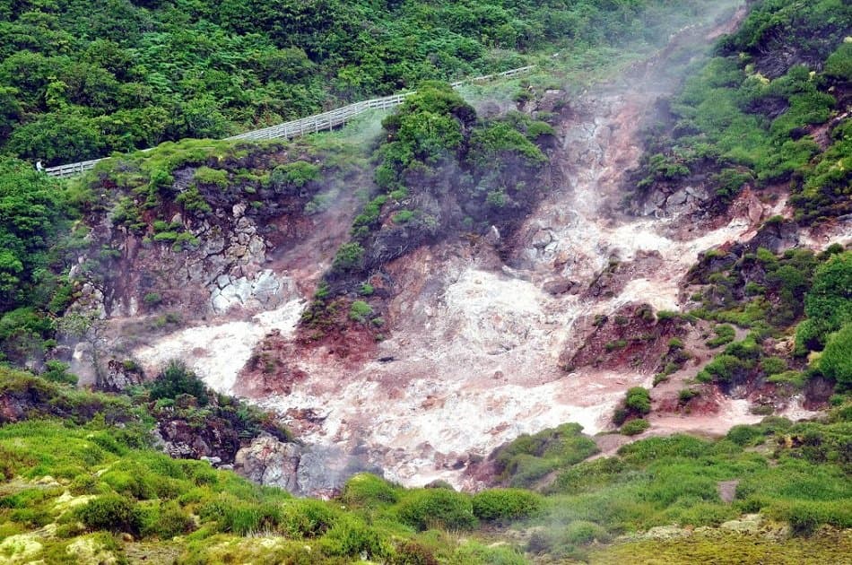 Caves Tour (Algar Do Carvão, Gruta Do Natal, Furnas Do Enxofre) from Azores - Photo 5