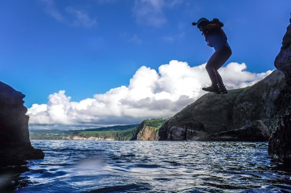 Coasteering in Caloura - Photo 4