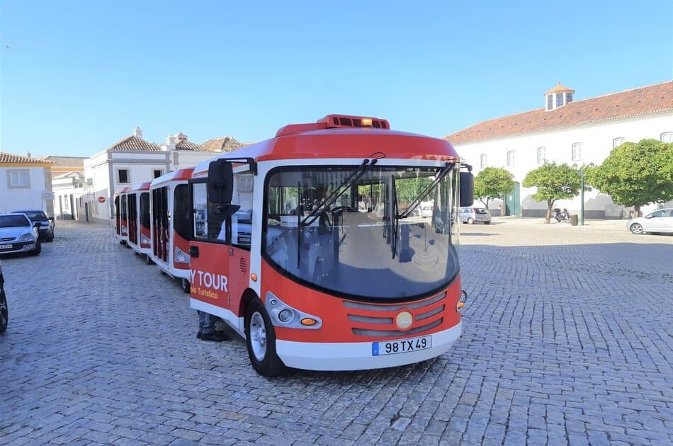 Faro: Hop On Hop Off City Tour by Tourist Train - Photo 4