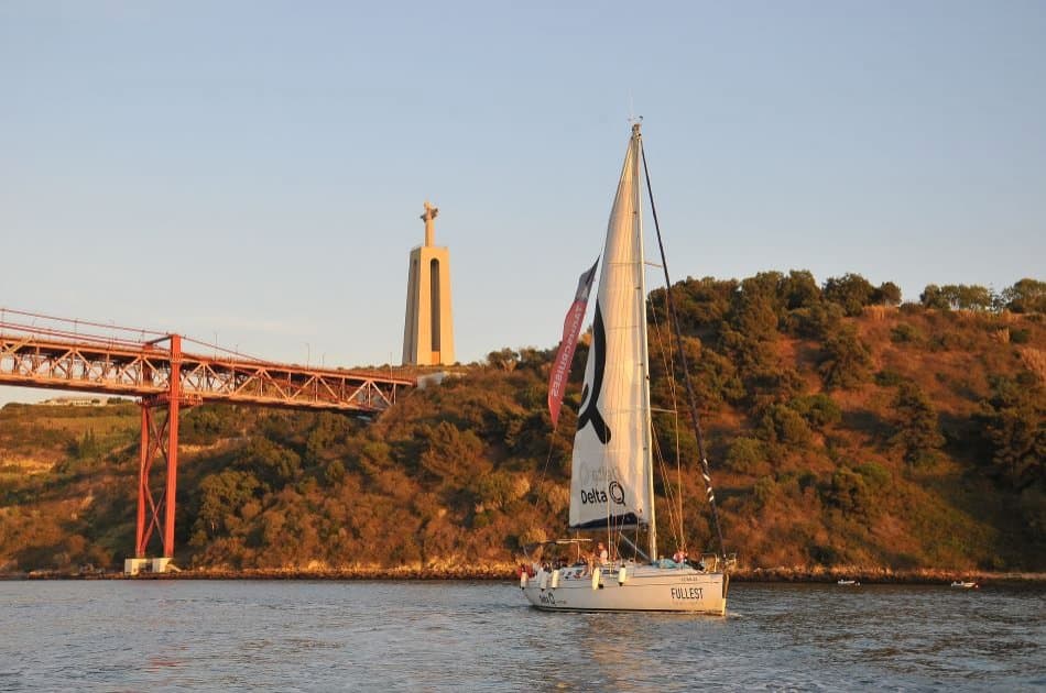 Lisbon Sailing Boat Private Tour in Tagus River - Photo 4