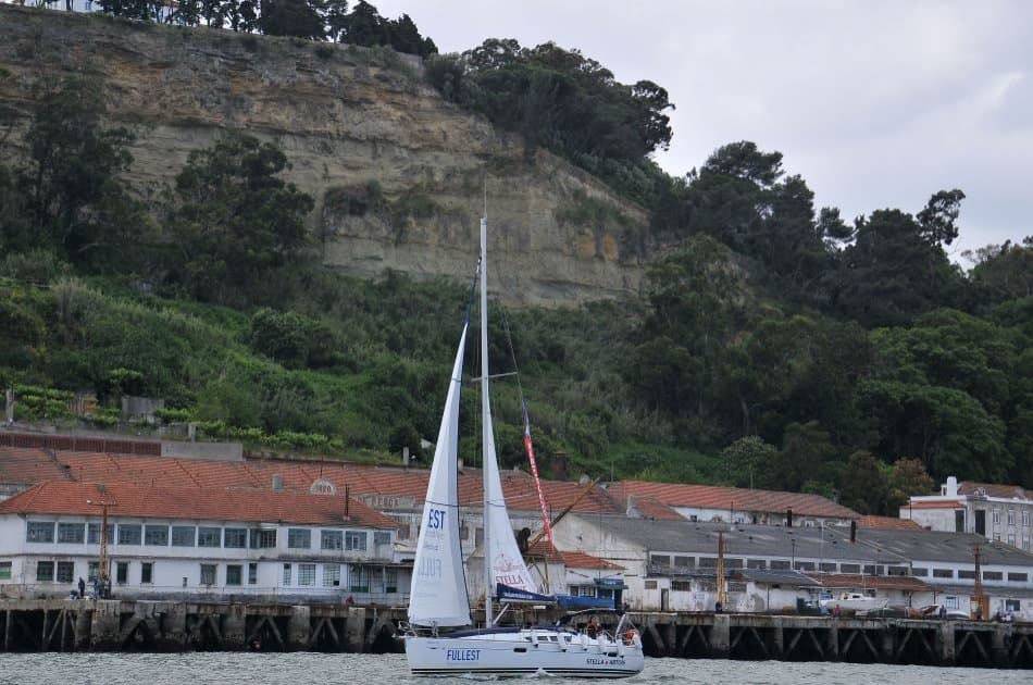 Lisbon Sailing Boat Private Tour in Tagus River - Photo 6
