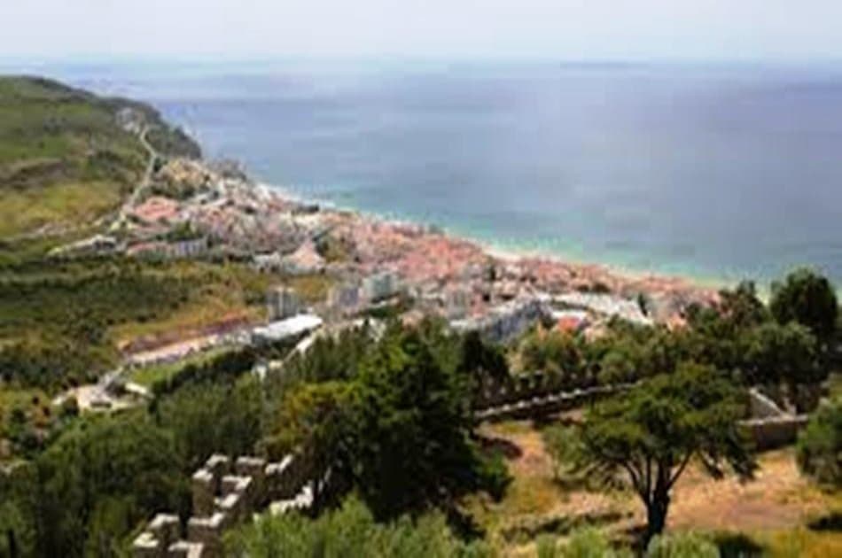 Lisbon Tour to Arrabida & Sesimbra Natural Park- with fish / seafood lunch - Photo 12