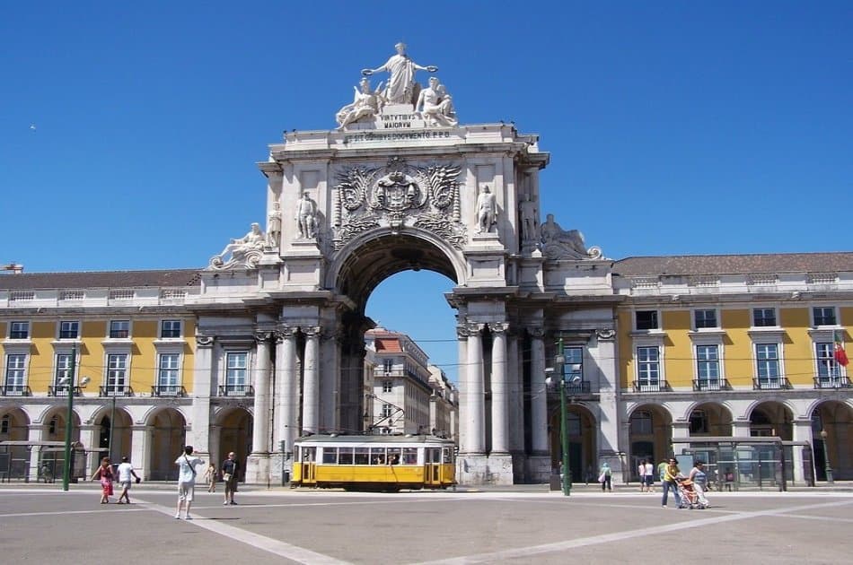 Small Group Private Lisbon Sightseeing Tour - Photo 3
