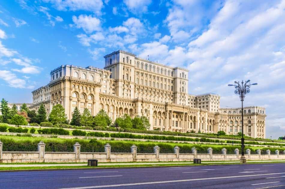 Panoramic City Tour of Bucharest - Photo 5