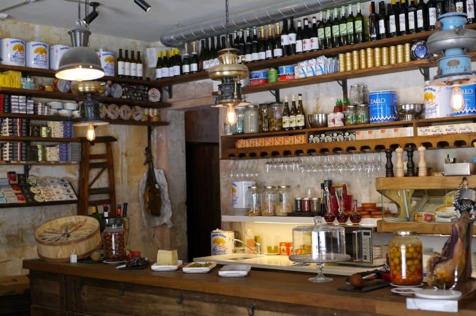 5* Tapas & Wine Tasting Tour in Our Favourite Neighbourhood of El Born. - Photo 7