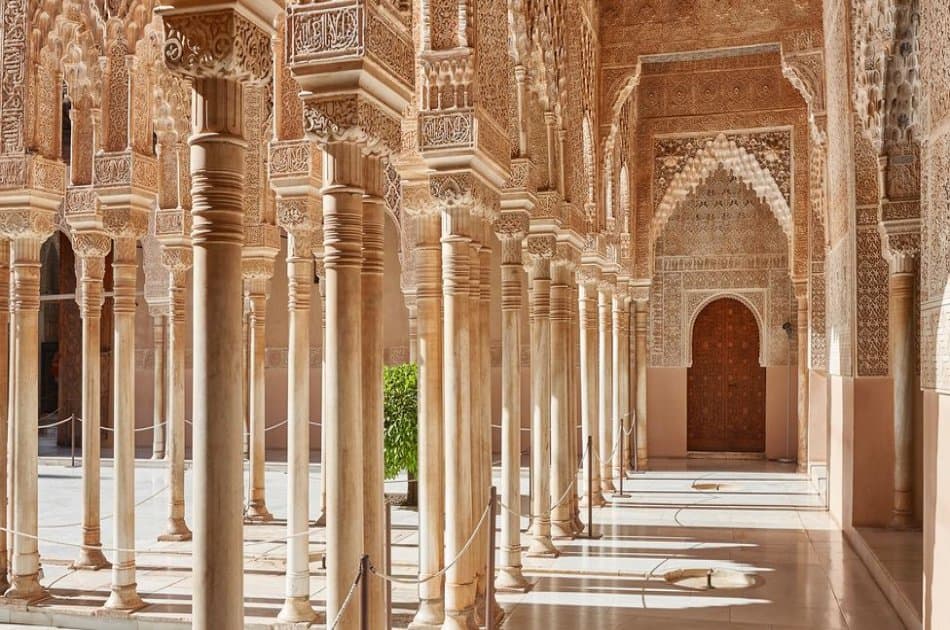 Alhambra private guided tour - Photo 3