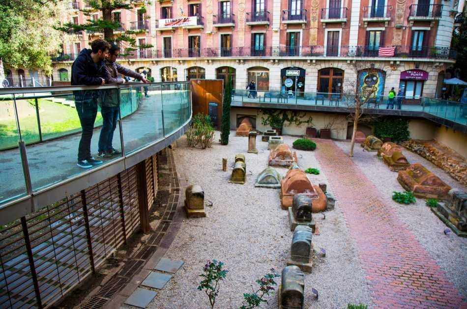 Barcelona Private Walking Tour Through the City of Gaudi - Photo 5