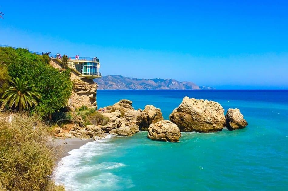 Enjoy visiting Nerja and Frigiliana from Granada - Photo 2