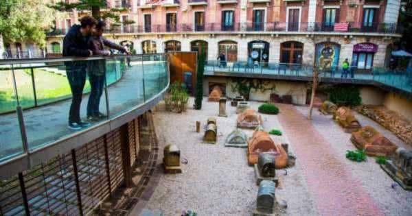 Highlights of Barcelona: Full Day Private Tour With Lunch - Photo 1