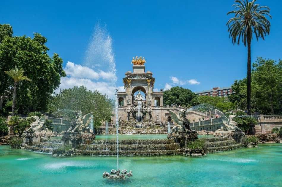 Highlights of Barcelona: Full Day Private Tour With Lunch - Photo 4