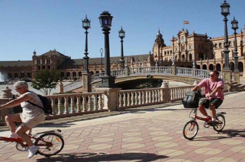 Private Bike Tour in Seville - Photo 4