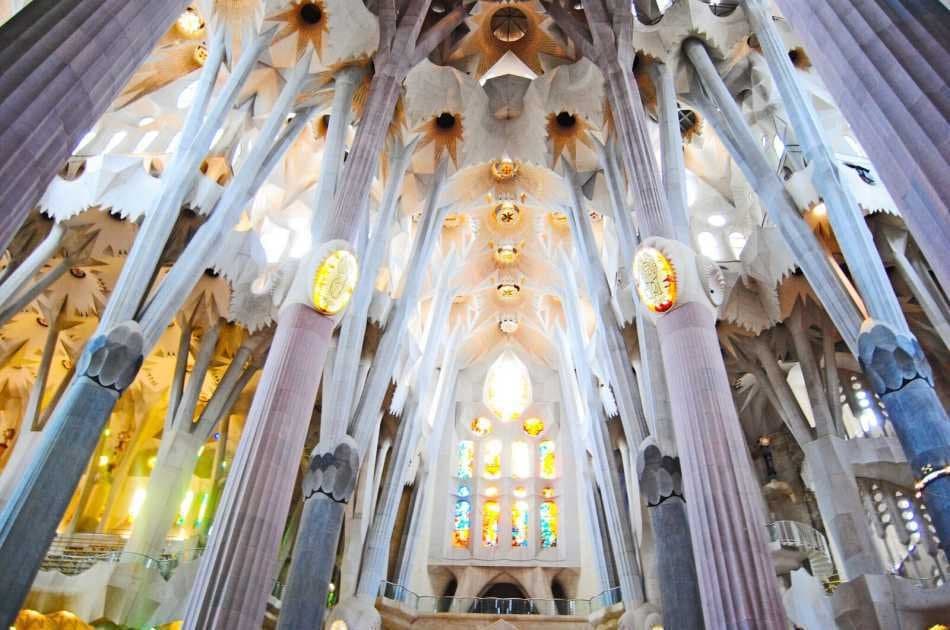 Private Walking Skip the Line Sagrada Familia Tour With Independent Interior Visit - Photo 7