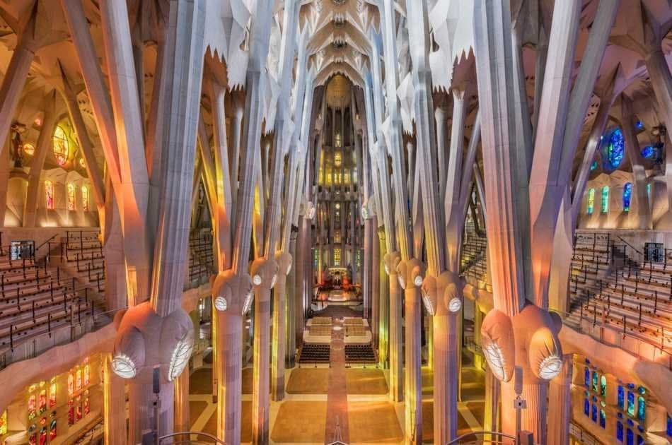 Private Walking Skip the Line Sagrada Familia Tour With Independent Interior Visit - Photo 4