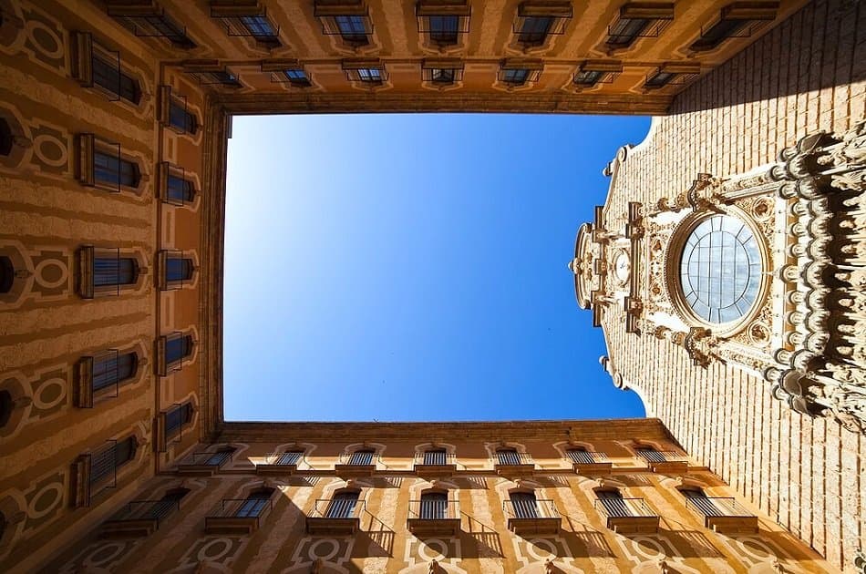 Small Group Barcelona And Montserrat Tour With Skip The Line Tickets and Hotel/Port Pickup - Photo 10