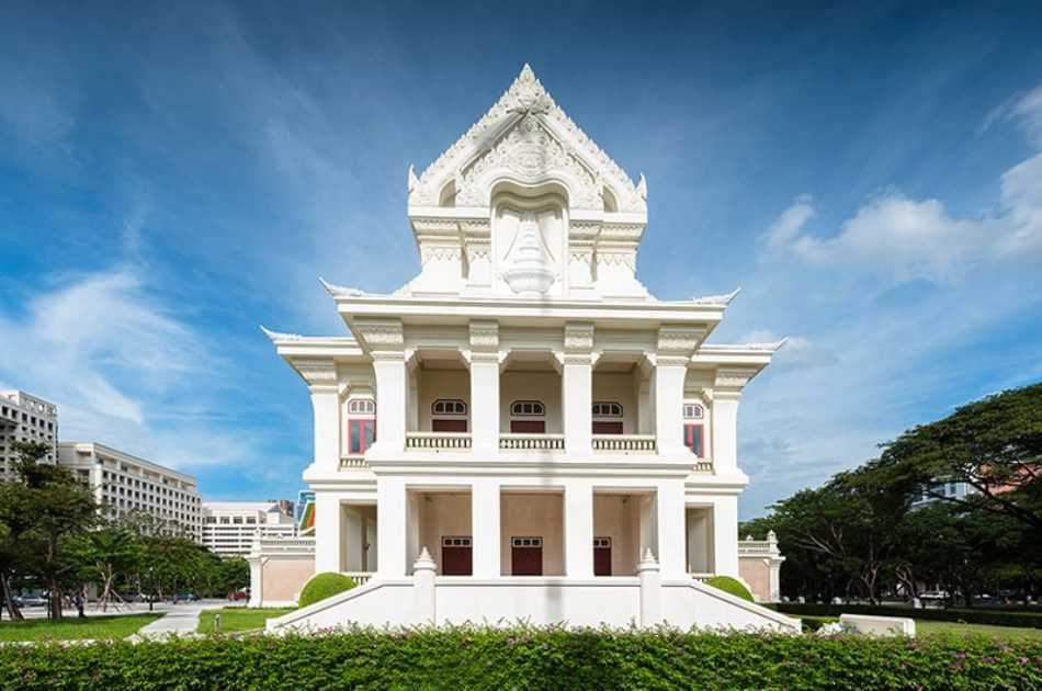 Bangkok's University Campus Tour - Photo 2