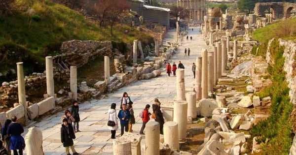 Ephesus and Pottery Workshop Private Tour From Izmir Port - Photo 1