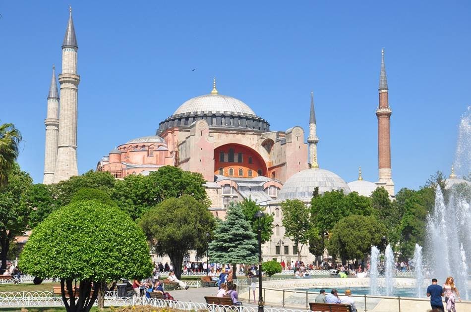 Half Day Group Tour of Hagia Sophia and Topkapi Palace in Istanbul - Photo 21