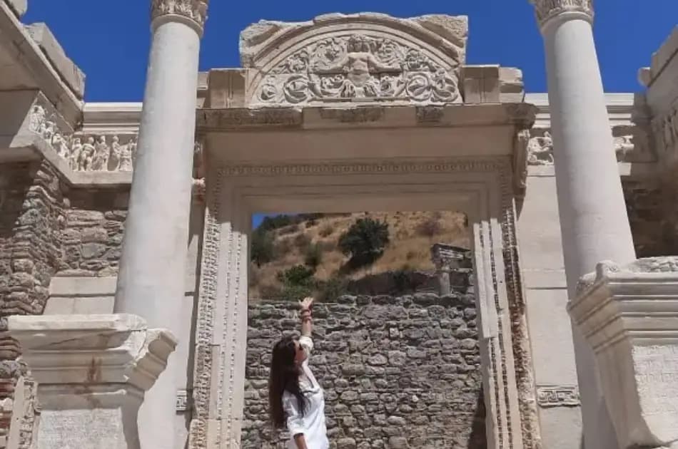 Panoramic Tour Ephesus, Basilica of St. John, Artemis Temple & Museum from Kusadasi - Photo 19