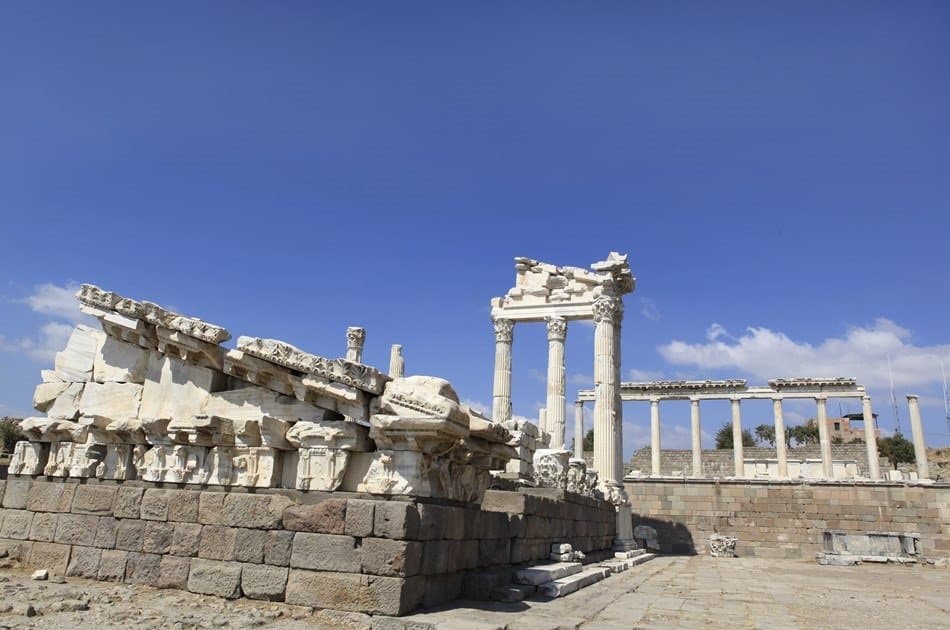 Private Pergamum Acropolis and Asclepion Tour in Bergama From Izmir - Photo 4
