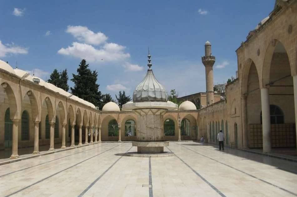 Urfa to Mt Nemrut on a Fascinating 4 days Tour - Photo 24