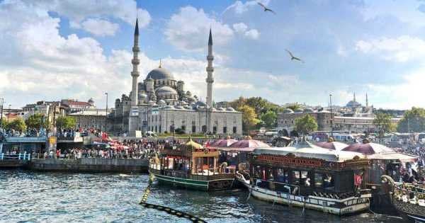 Visit 2 Continents on a Bosphorus Cruise Full-Day Istanbul Tour with Lunch - Photo 1
