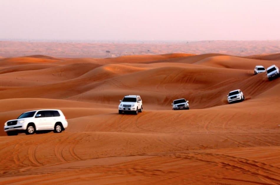 Private 4x4 Dubai Desert Safari with Dinner - Photo 4