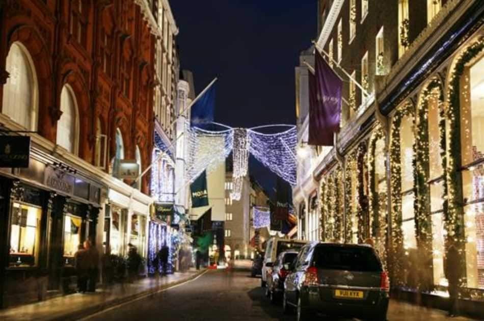 Christmas Eve in London With Dinner and Midnight Mass - Photo 2