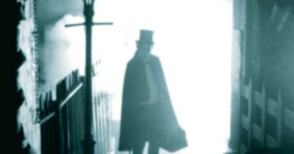 Jack the Ripper Walking Tour - 6:00 pm - Photo 1