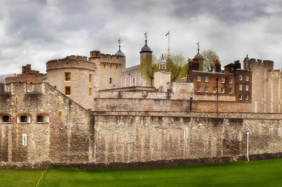 Tower of London Tickets - With Beefeater Tour - Photo 6