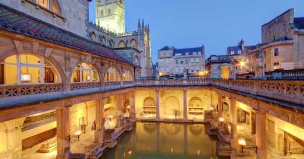 Windsor Castle and Roman Baths with Free Lunch Pack - Photo 1