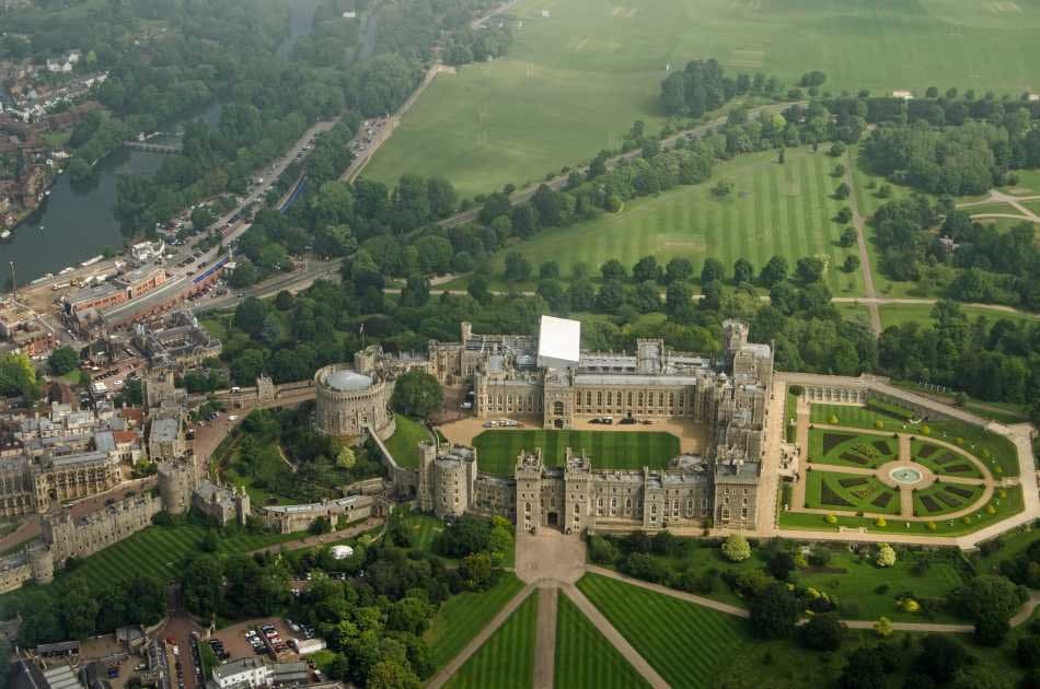 Windsor Castle and Roman Baths with Free Lunch Pack - Photo 7