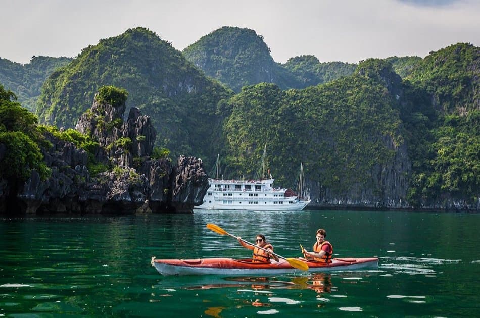 Full Day Group Tour of Halong Bay From Hanoi - Photo 2