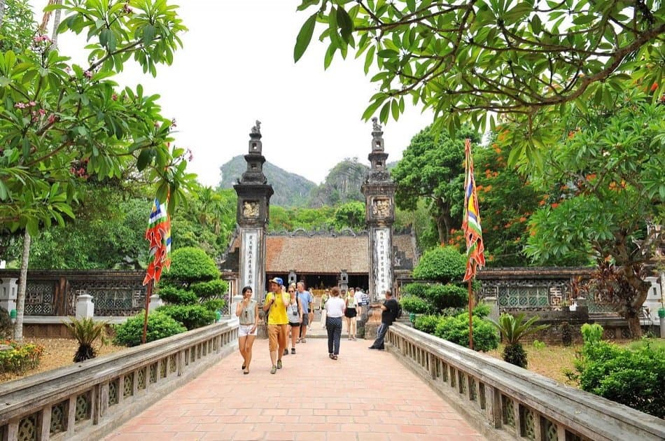 Hoa Lu & Trang An Full Day Tour from Hanoi - Photo 5