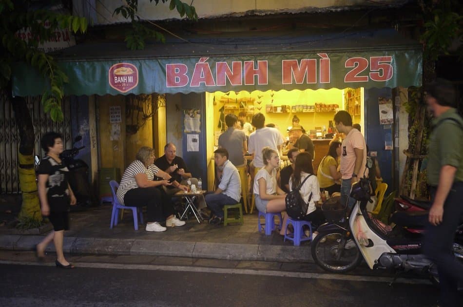 Street Food Tour of Hanoi - Photo 3