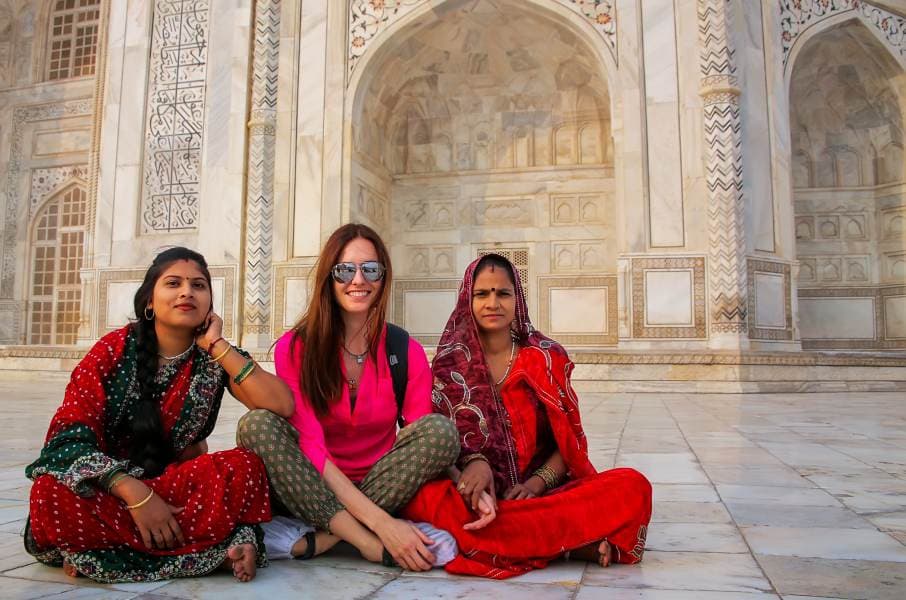 Tips You Should Know Before Booking a Tour to the Taj Mahal