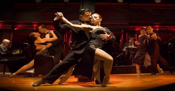 Lets Dance - Spend Your Evening in El Querandi for Dinner and a Tango Show