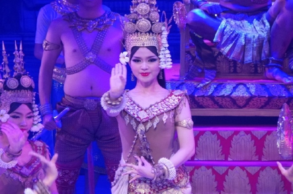 Rosana Broadway Show in Siem Reap