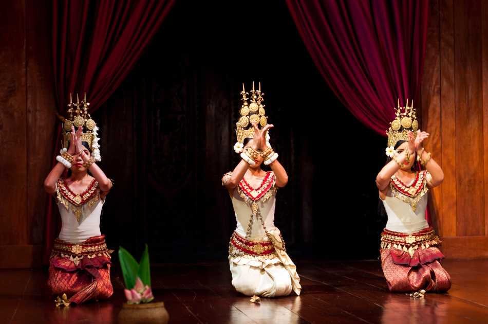 Rosana Broadway Show in Siem Reap
