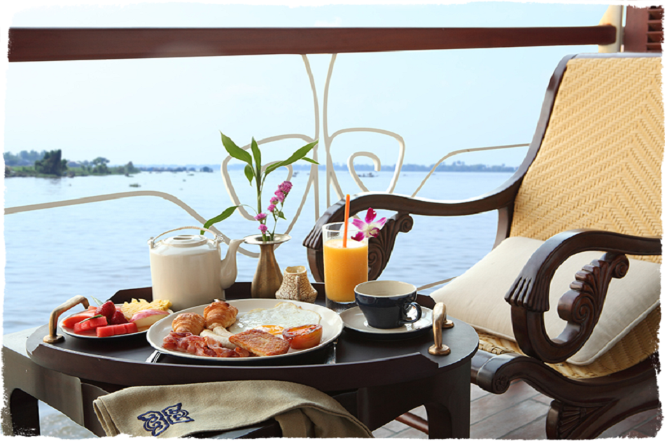 Sunset Dinner Tour on Tonle Sap Lake