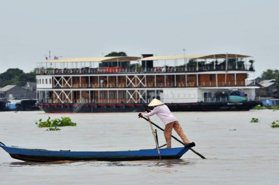 Sunset River Cruise in Phnom Penh
