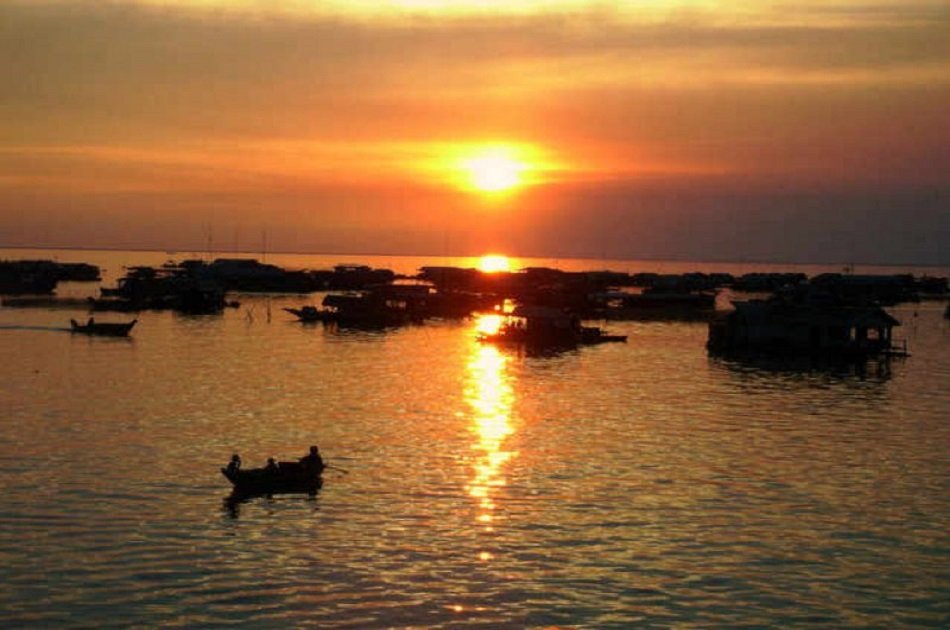 Sunset River Cruise in Phnom Penh