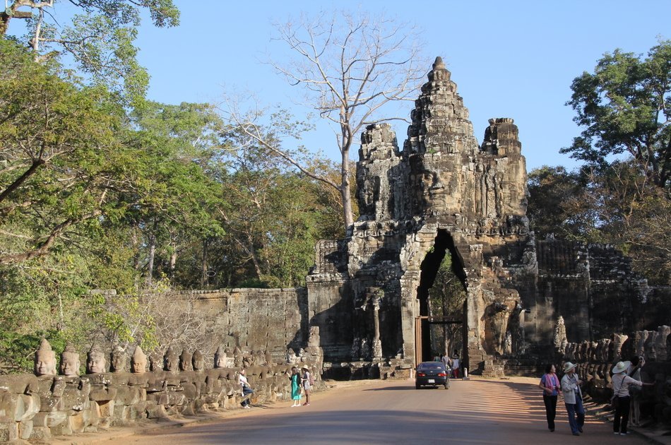The Highlights of Angkor on a Private Full Day Tour