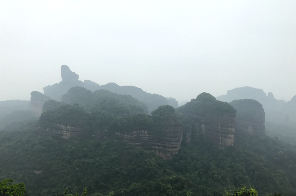 2 Day Private Tour to Mt Danxia from Guangzhou