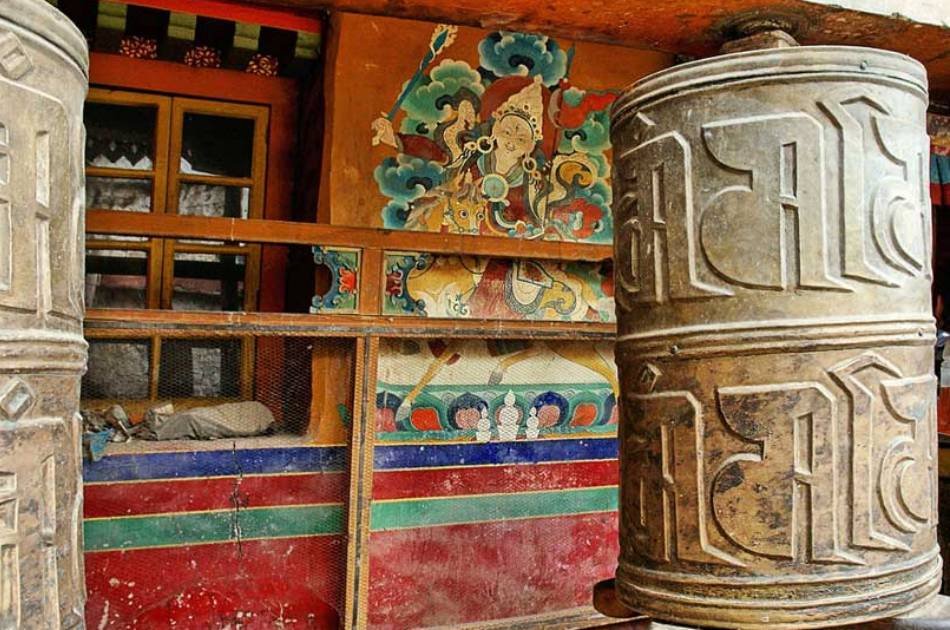 5-Day Lhasa and Ganden Small Group Tour