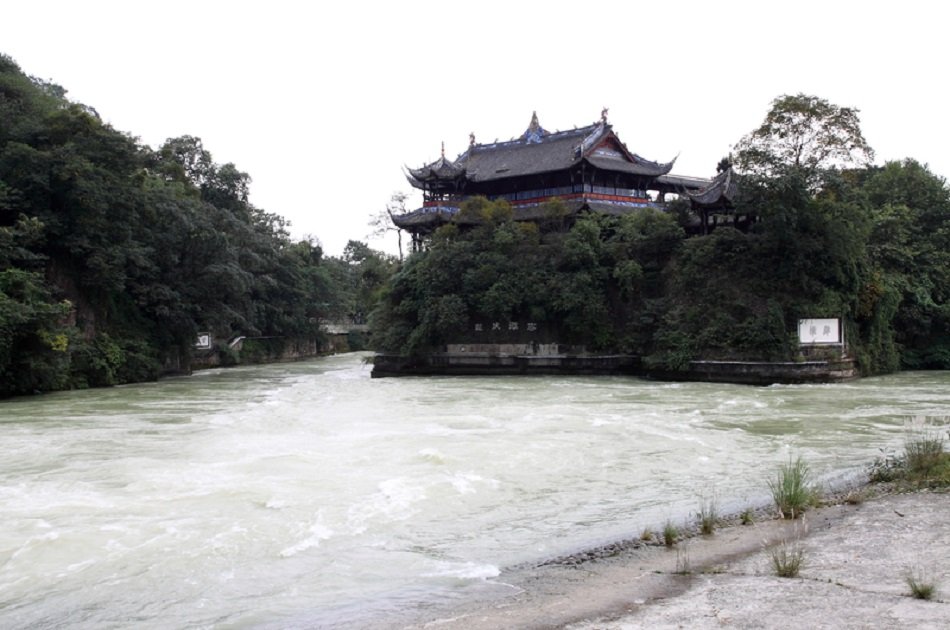 All-inclusive Chengdu Guided Private Tour of Taoist Mountain and Dujiangyan