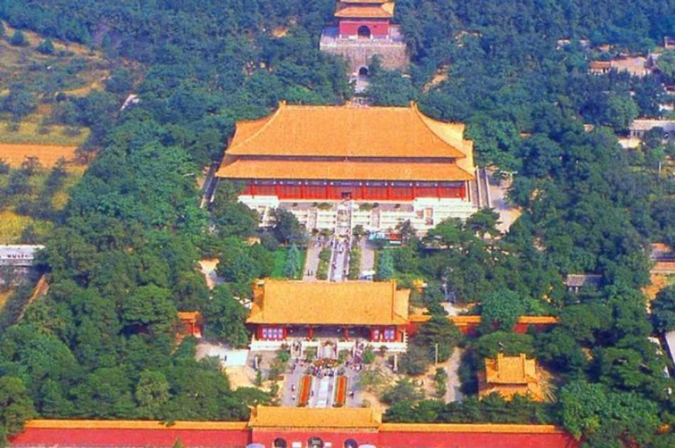 Beijing Juyongguan Great wall and Ming Tombs with Sacred Way Private Tour with Lunch