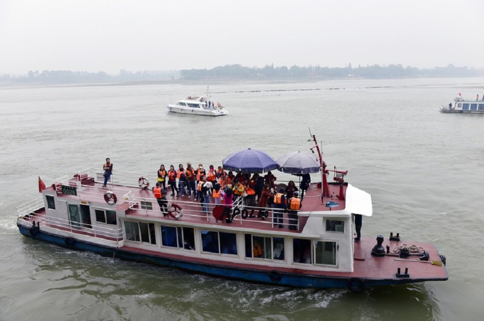 Chengdu Full-day Private Tour of Leshan Giant Buddha