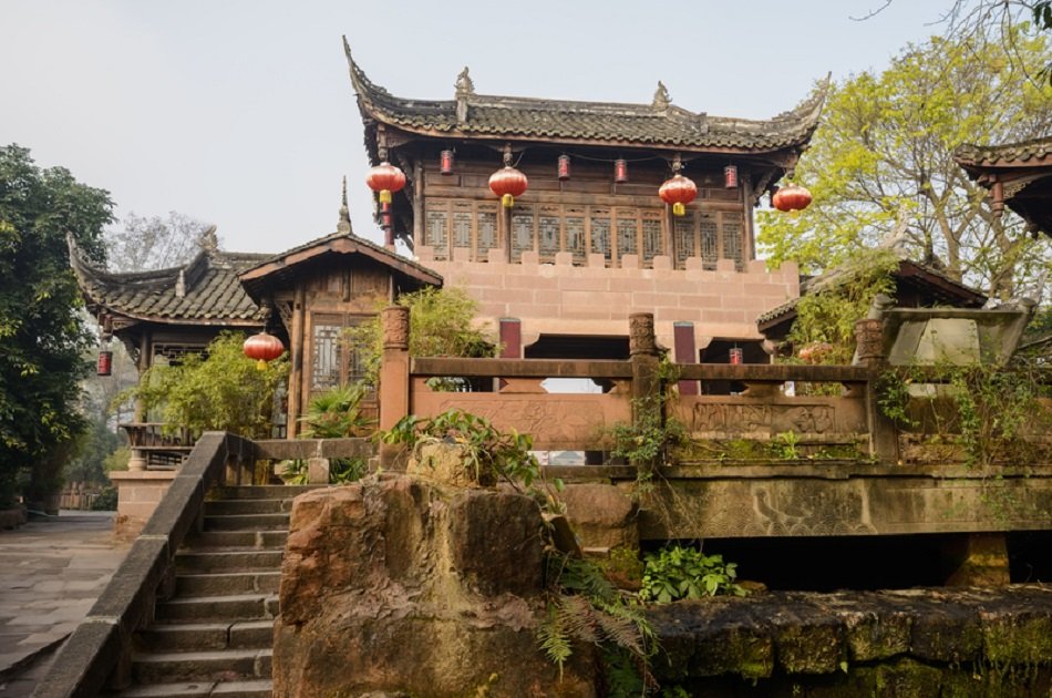 Giant Pandas and Huanglongxi Ancient Town in One Day From Chengdu on a Private Tour