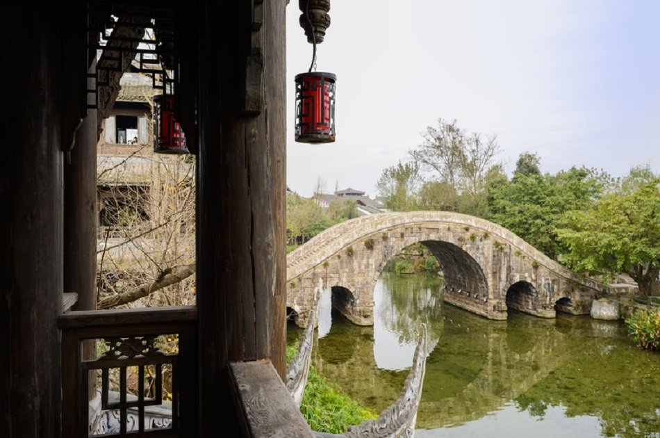 Giant Pandas and Huanglongxi Ancient Town in One Day From Chengdu on a Private Tour