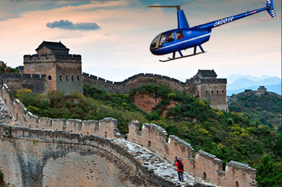 Panoramic View of the Badaling Great Wall by Helicopter Private Tour